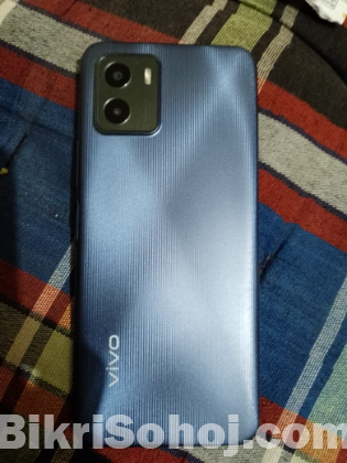 Vivo y15s